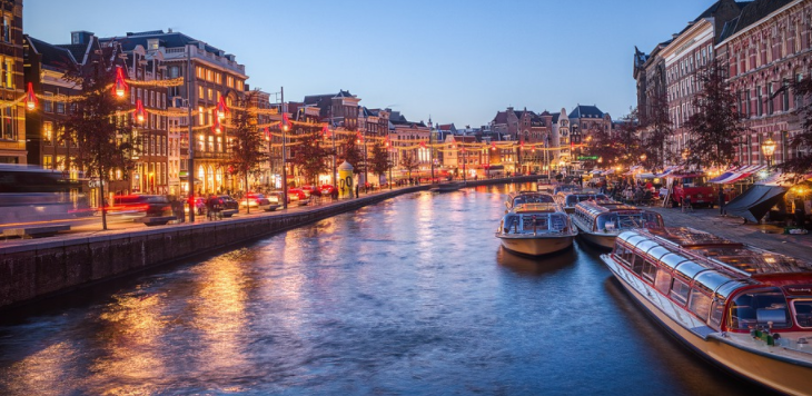 Visit Amsterdam for the Best Dinner Cruises